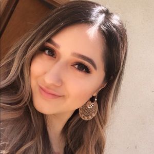 Meet your Posher, Viri